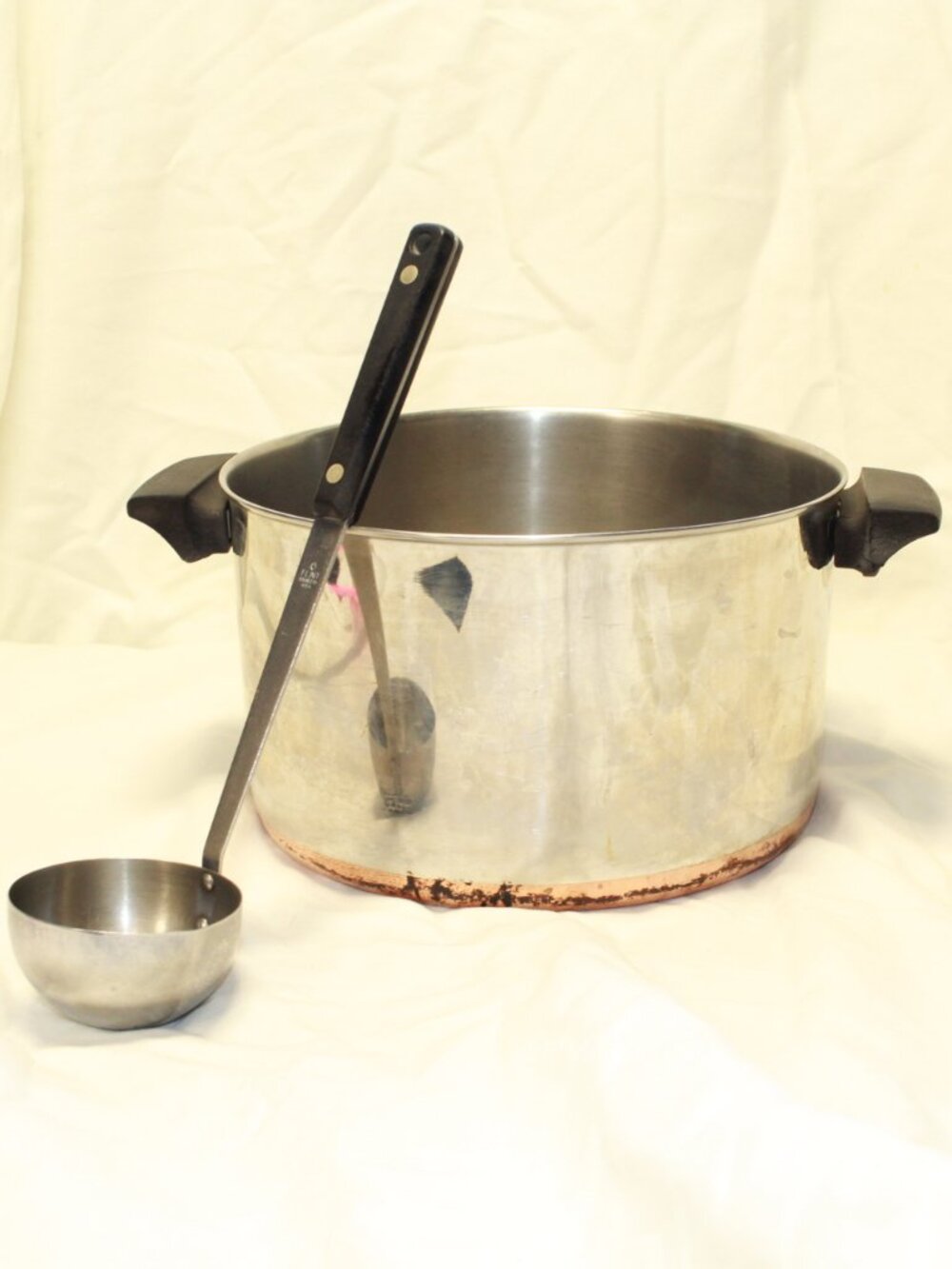 Revere Ware 1801 6 QT Copper Bottom Stock Pot W/ Ladle -Clinton, ILL 95l- NO LID